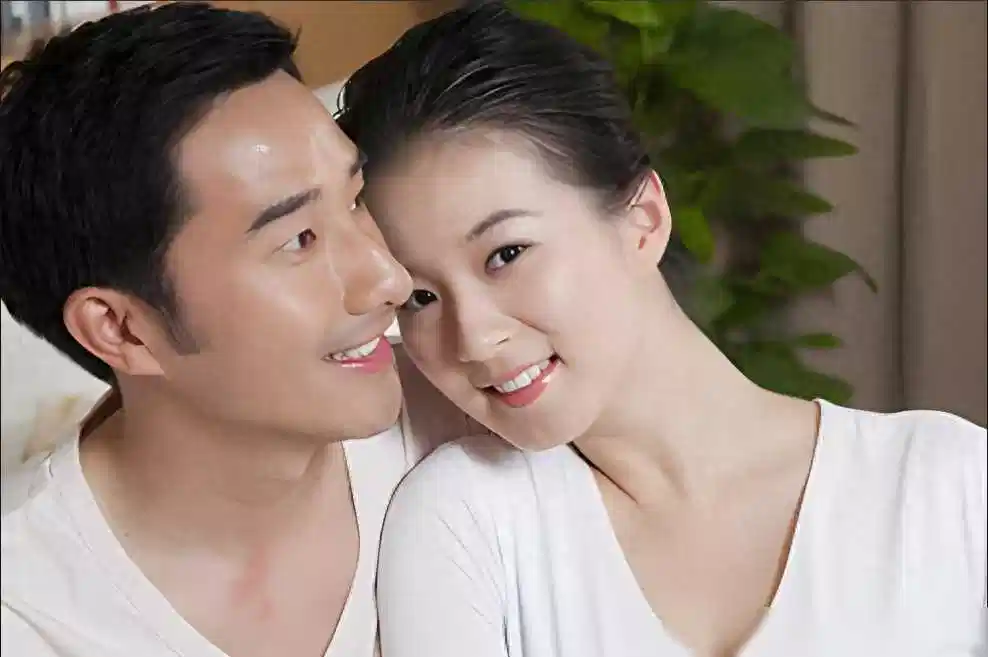 新春夫妻情话12句，温暖表达爱意增进感情