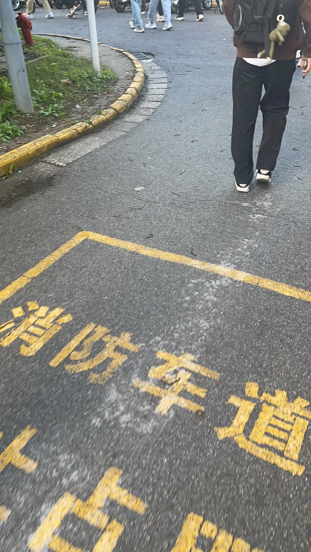 网恋奔现真实经历：一份迟来的告白感动她